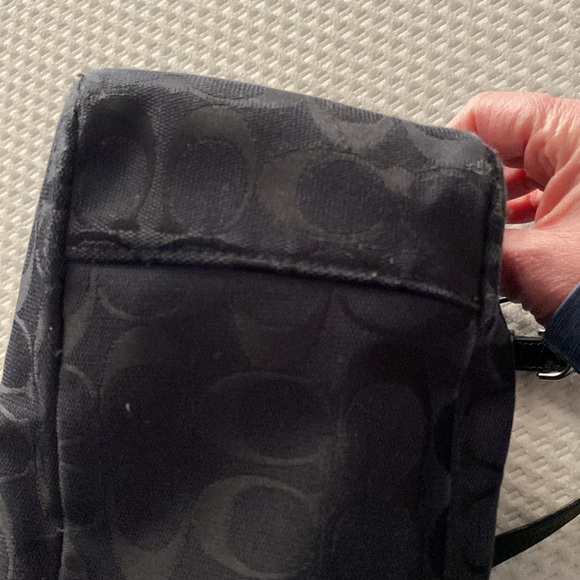 Authentic Coach Signature Gallery East West Tote - Picture 8 of 10